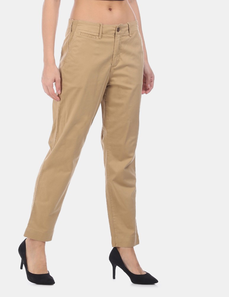 Aggregate more than 89 gap khaki pants womens super hot - in.eteachers