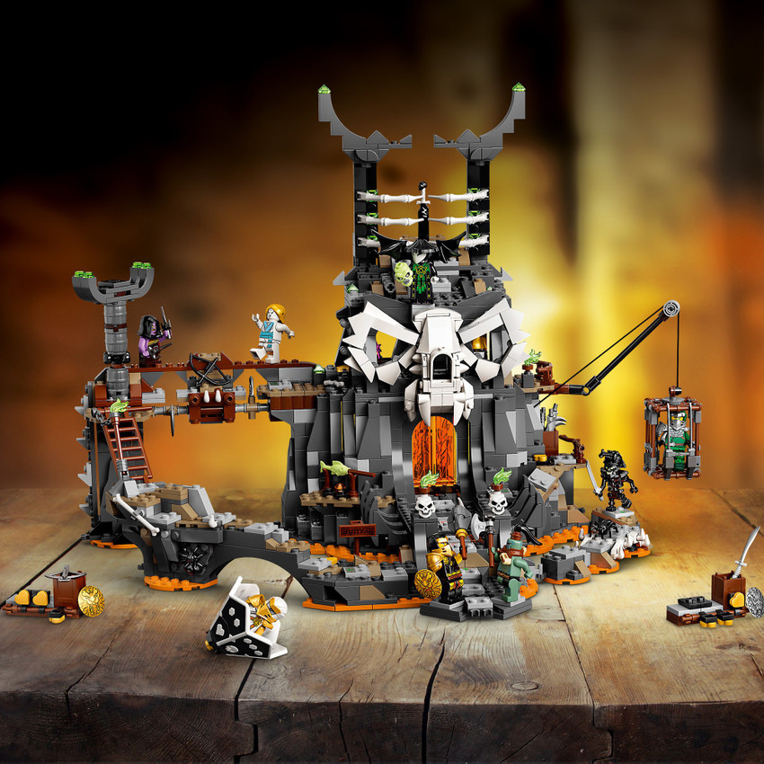 Lego skull sorcerer's dungeons building kit deals