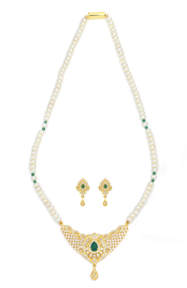 KRISHNA PEARLS Mother of Pearl, Alloy White Jewellery Set