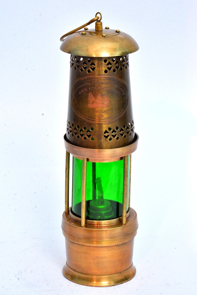 SMALL ANTIQUE BRASS KEROSENE OIL TABLE LAMP