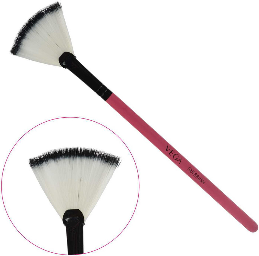 Fan makeup hotsell brush