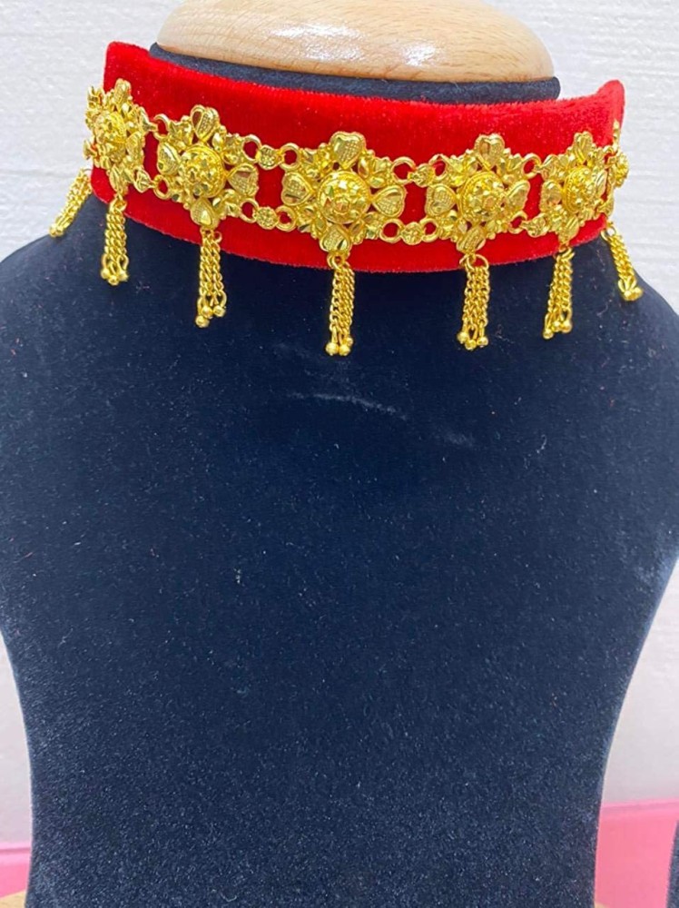 Red velvet deals gold choker necklace