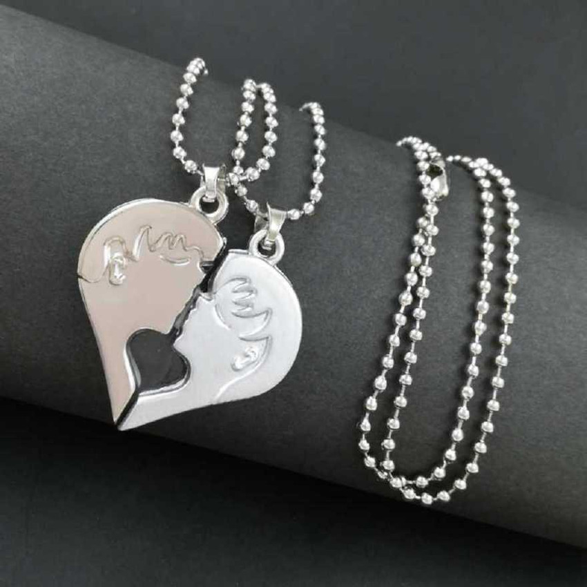 Boy and sales girl kissing necklace