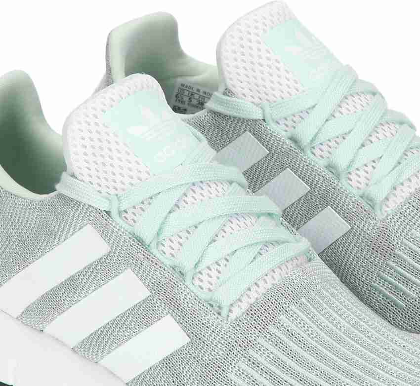 Adidas swift run vapour green top