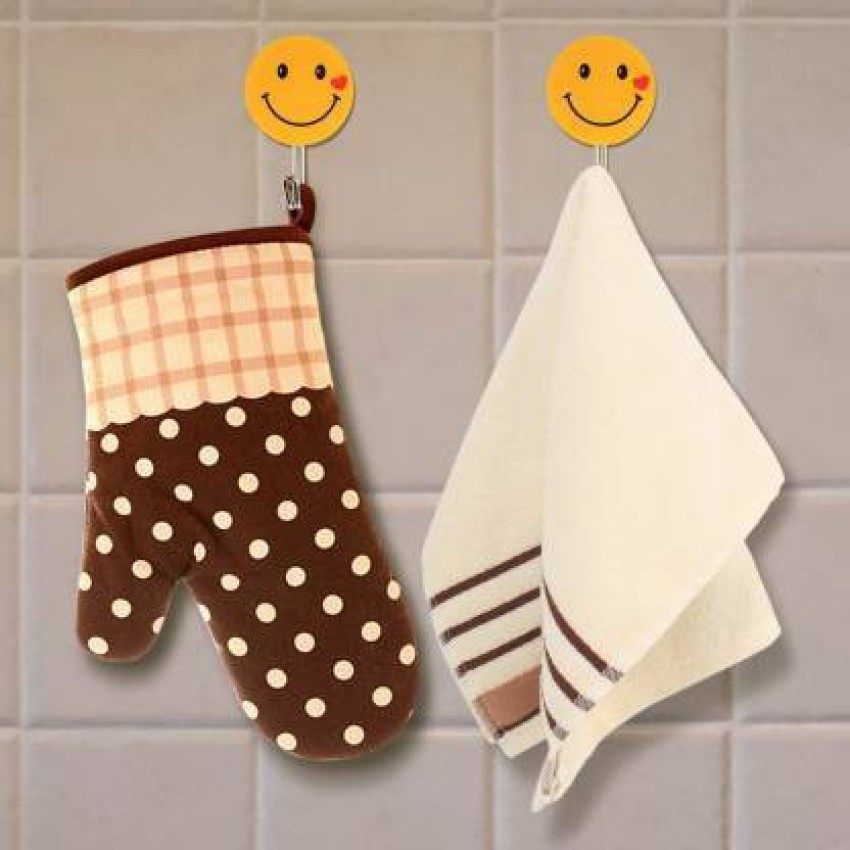 MON N MOL Small Size Smiley self adhesive wall hanging PACKE OF 25