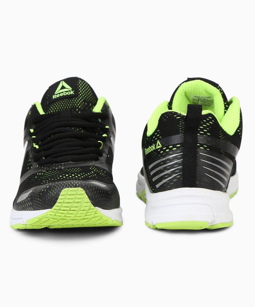 Reebok men's ahary on sale runner 4e shoes