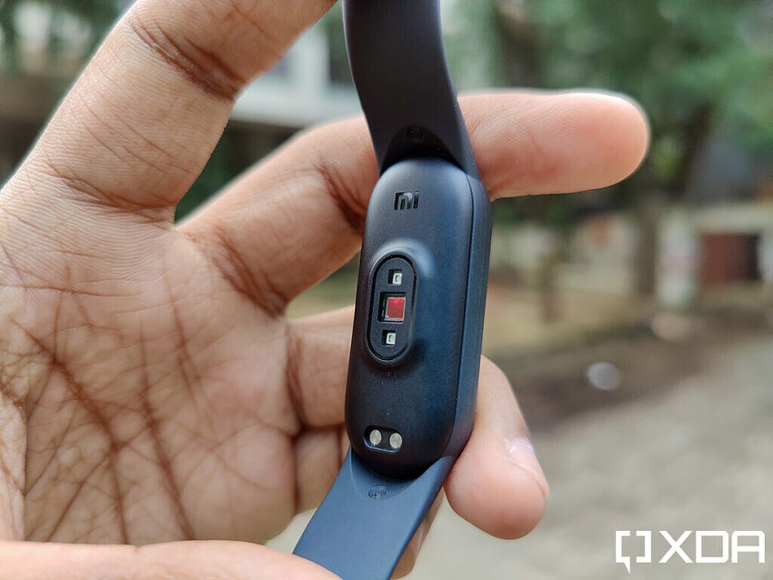 Smart band fitpro outlet