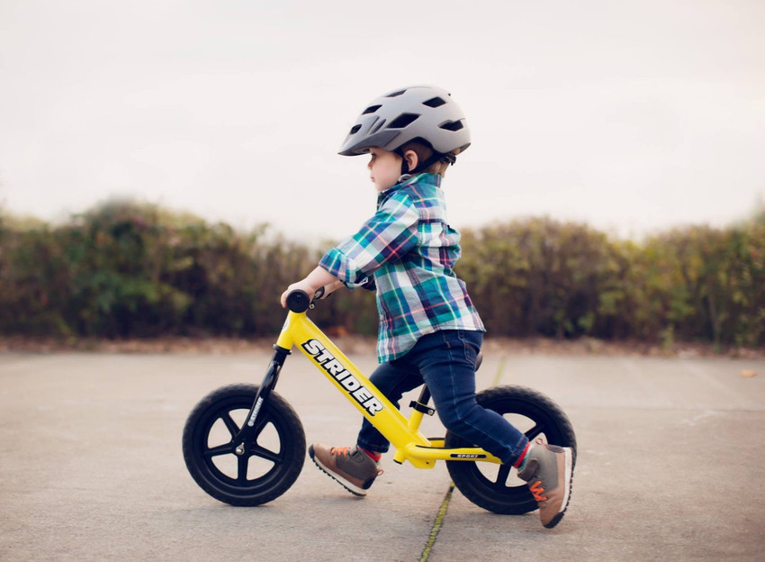 Baby bike clearance helmet 18 months