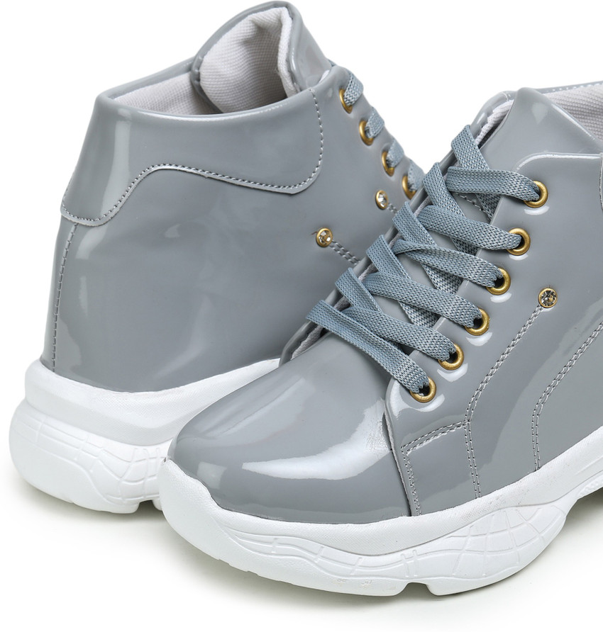 High ankle discount shoes flipkart