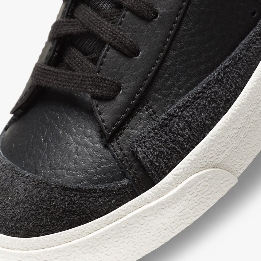 nike blazer mid vintage mens