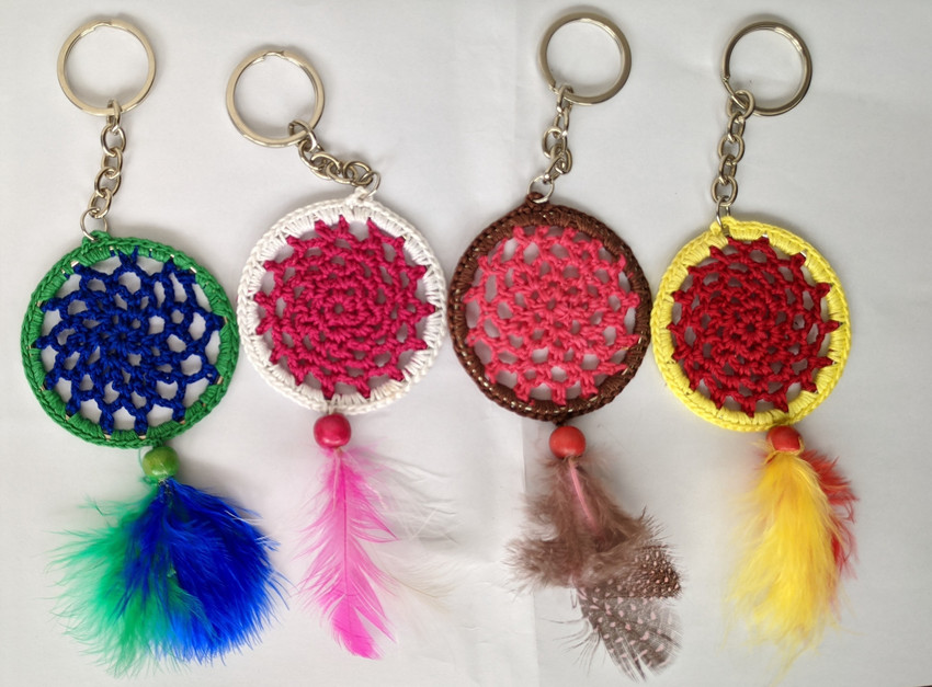 ArtsbySushma set of 4 Mini DreamCatcher Keychain multicolor ideal