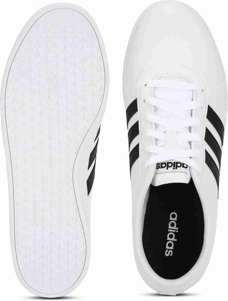 Adidas vulc 2.0 store white