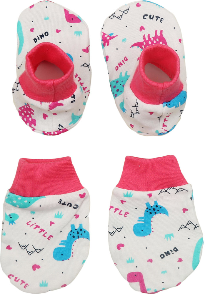 Miss Chief by Flipkart New Born Baby Super Soft Mittens Socks Set Pack Of 6 Pairs 0 6 Months Buy Baby Care Combo in India Flipkart