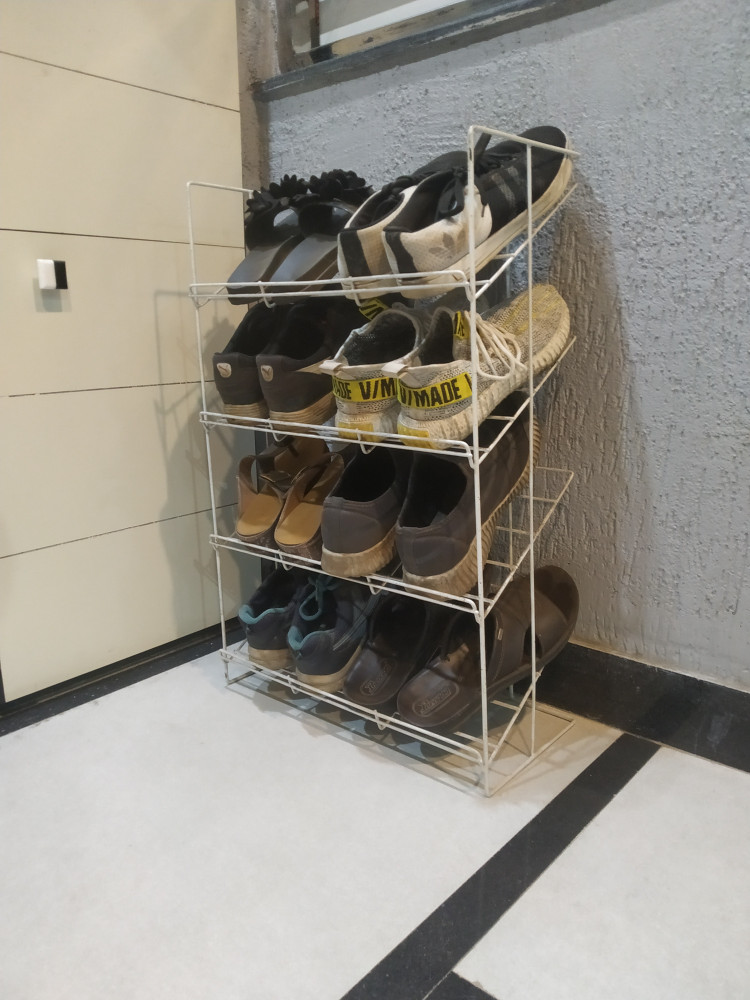 Metal wire shoe rack hotsell