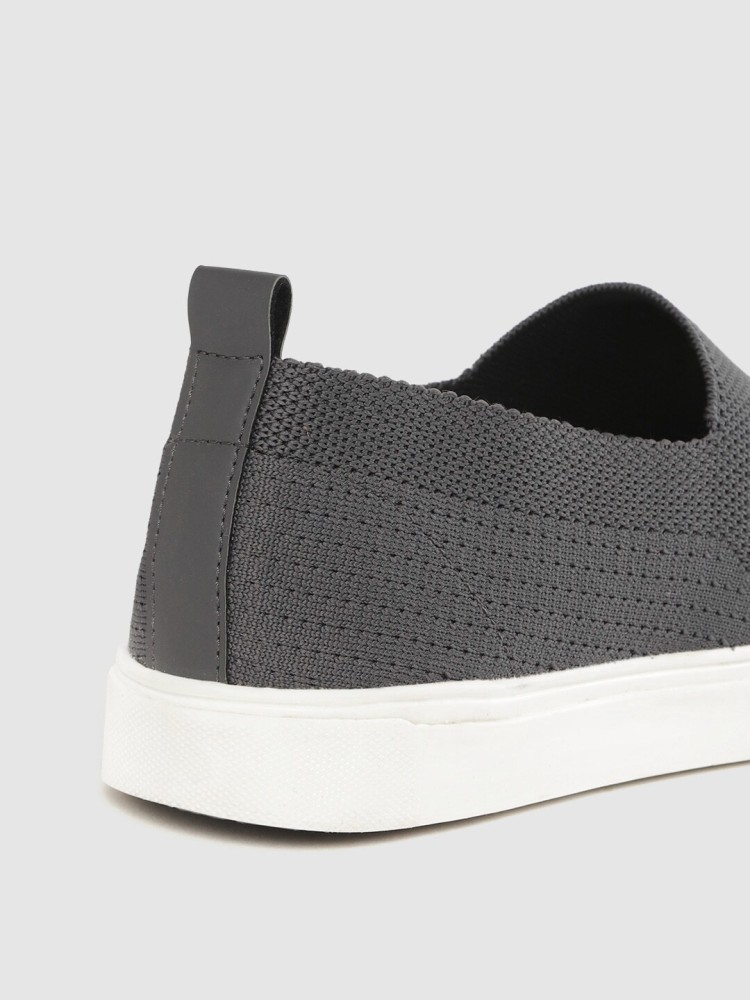 Kook n keech store slip on shoes