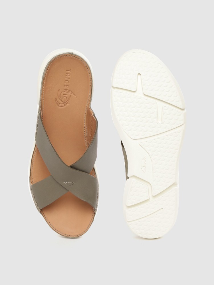 Clarks on sale trace sandals