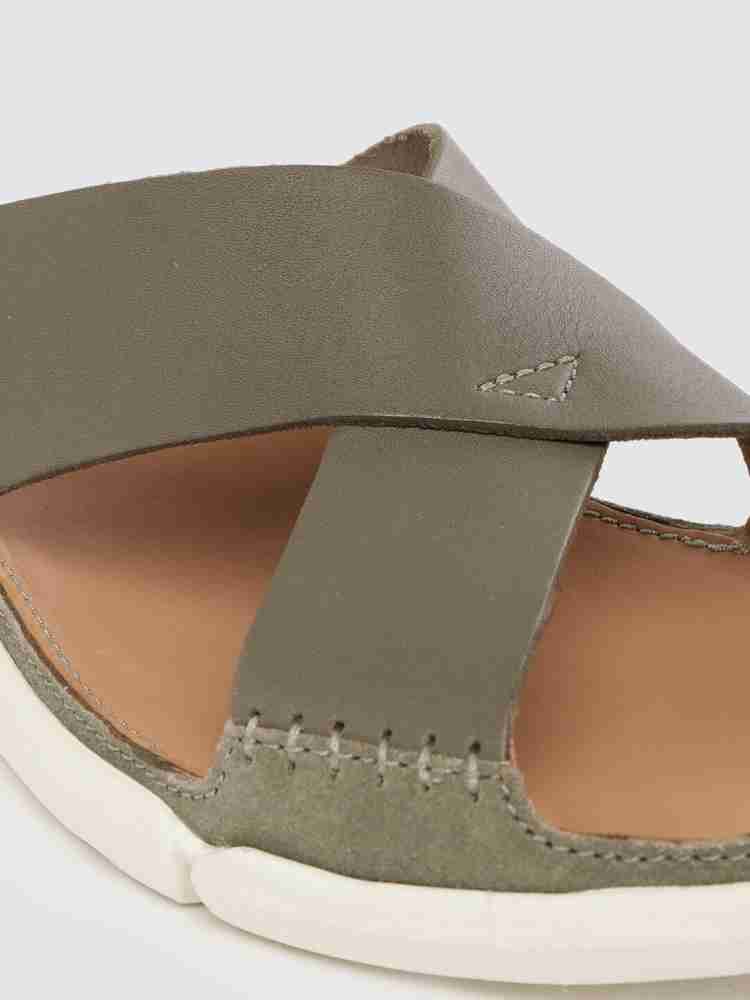 Clarks olive 2025 green sandals