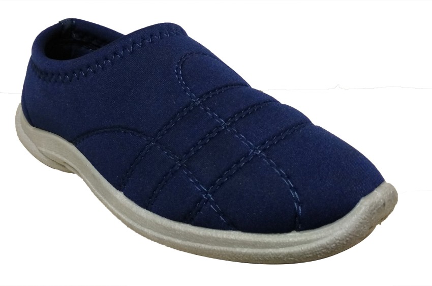 Bata canvas sale shoes for womens