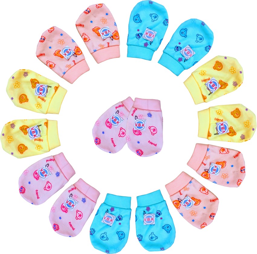 Baby hand hot sale gloves flipkart