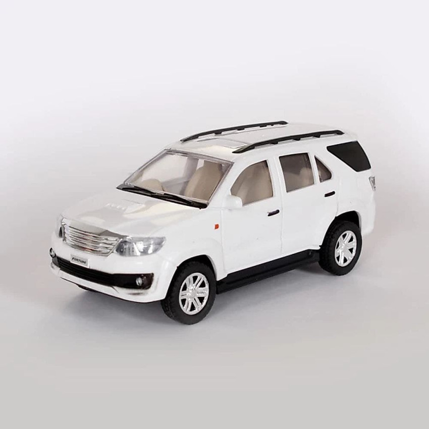 Fortuner toy car best sale