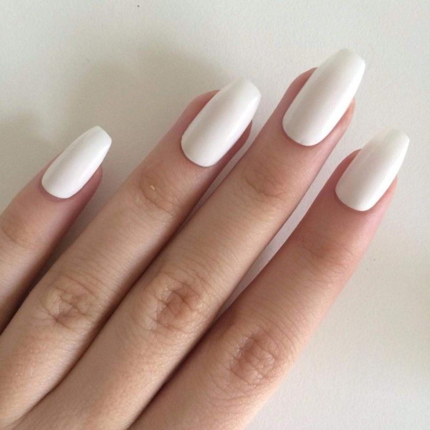 Milky White Nails Straddle The Line Between Trendy & Timeless