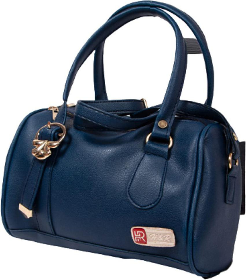 Vanity best sale bag flipkart