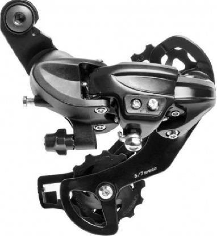 Cycle derailleur outlet