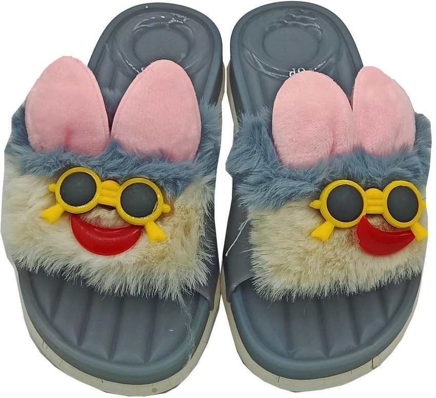 Step clearance up slippers