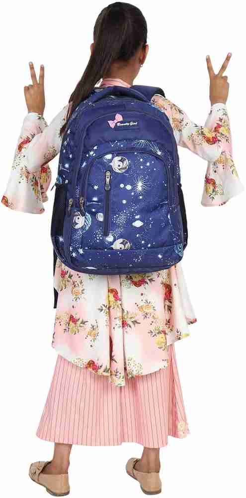 Bags store school girl