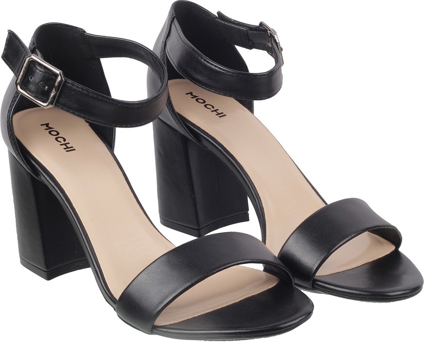 Mochi hotsell black heels