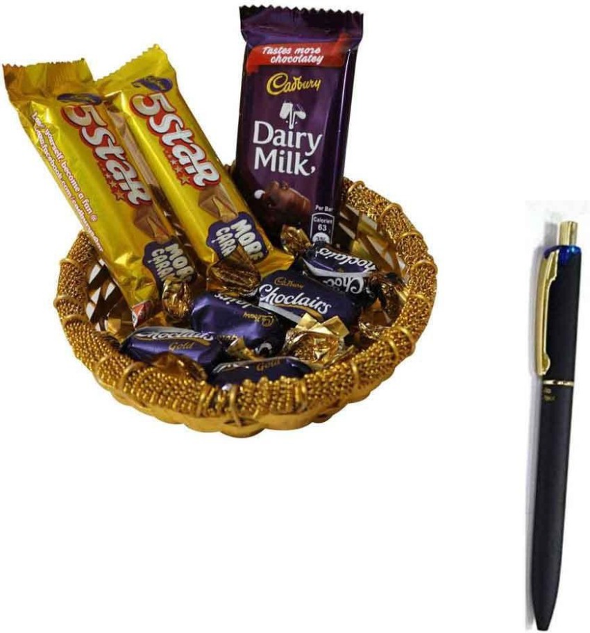 Order Chocolate Box Of Luck Combo Online, Price Rs.2195