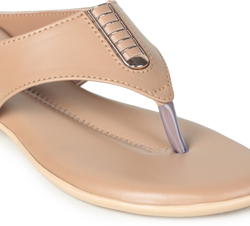 Flat chappals for hot sale ladies flipkart