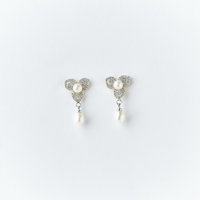 Chandrani Pearls Jhumka 2025