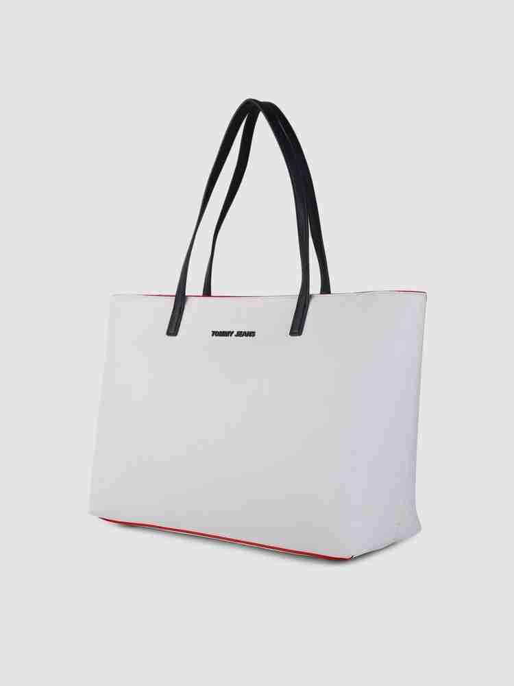 Tommy hilfiger handbags discount flipkart
