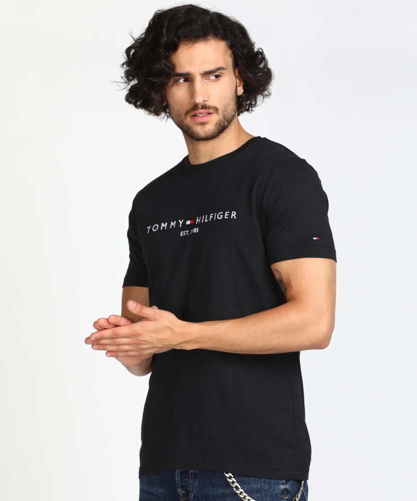 Black t online shirt tommy hilfiger