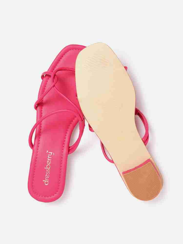 Dressberry hotsell flat sandals