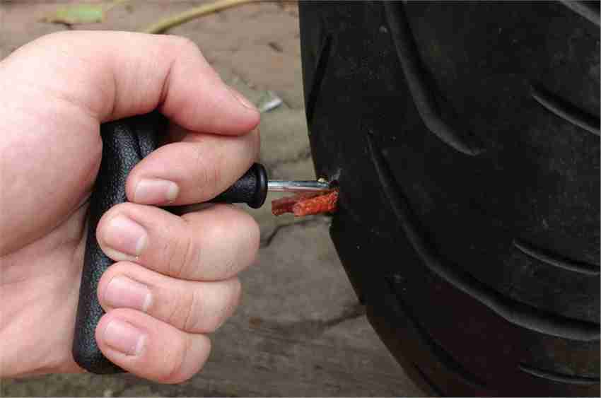 Tubeless tire flat discount repair