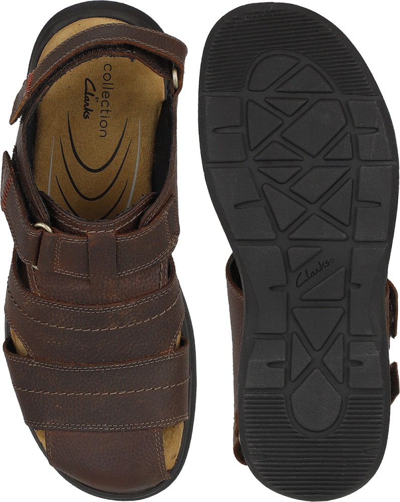 Clarks walking best sale sandals mens