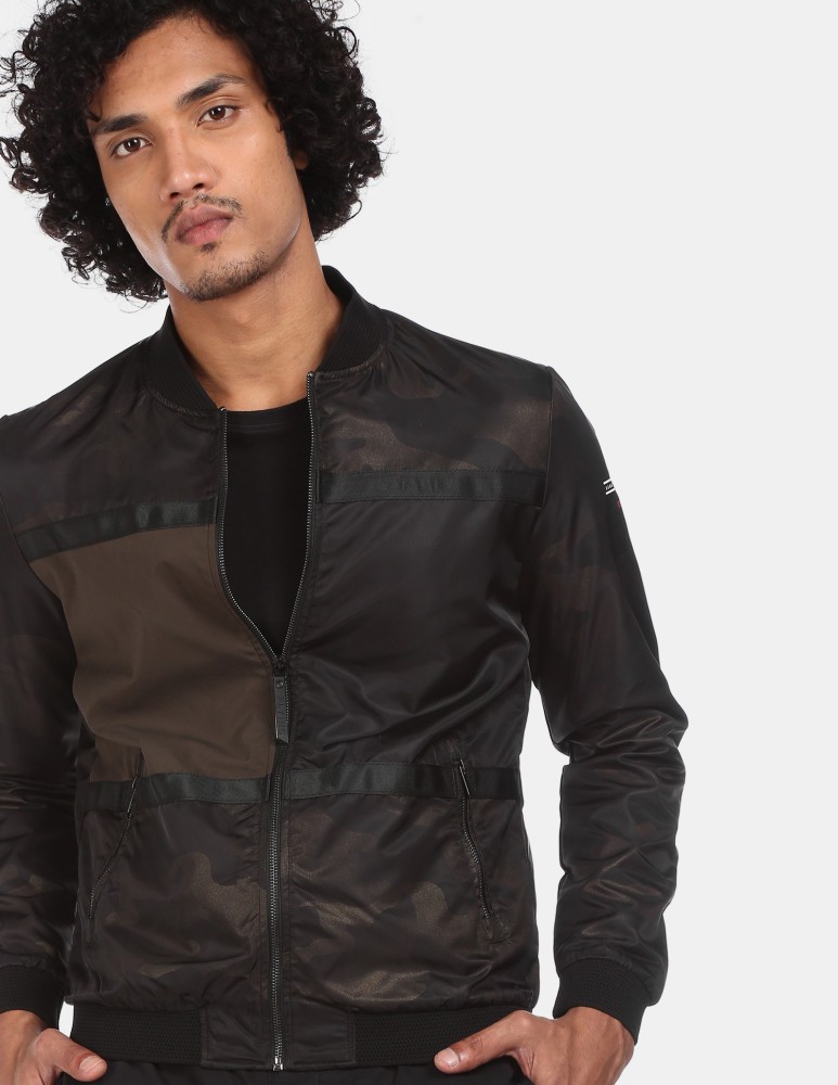 Leather jacket flying outlet machine