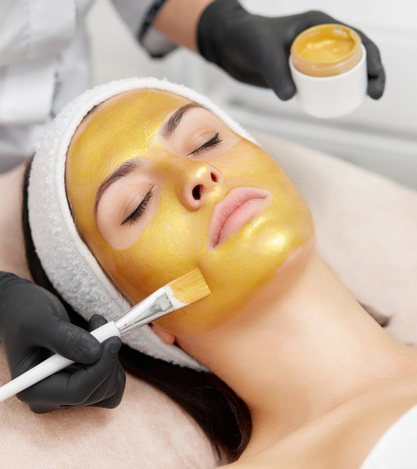 Facial makeup top