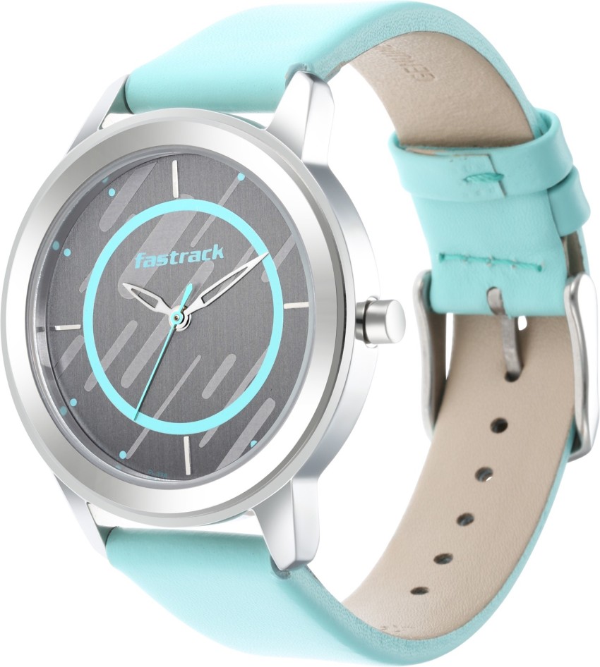 For Women Buy Fastrack 6246SL01 Wear your look Analog Watch