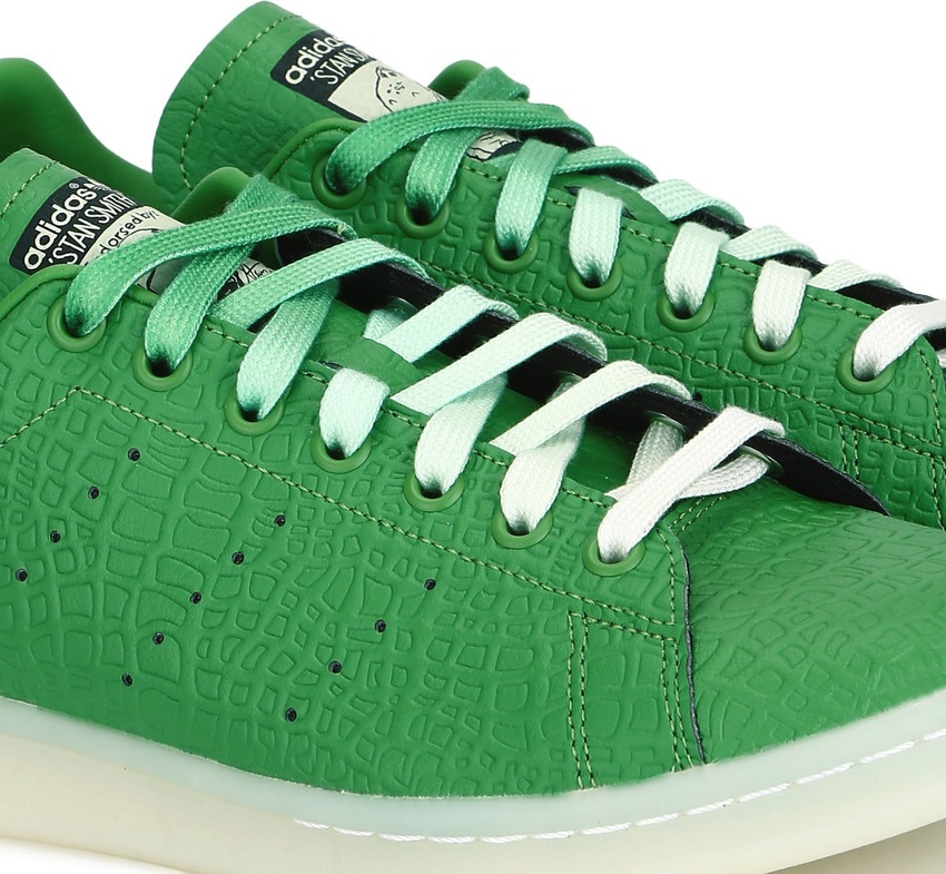 Stan smith cheap shoes flipkart