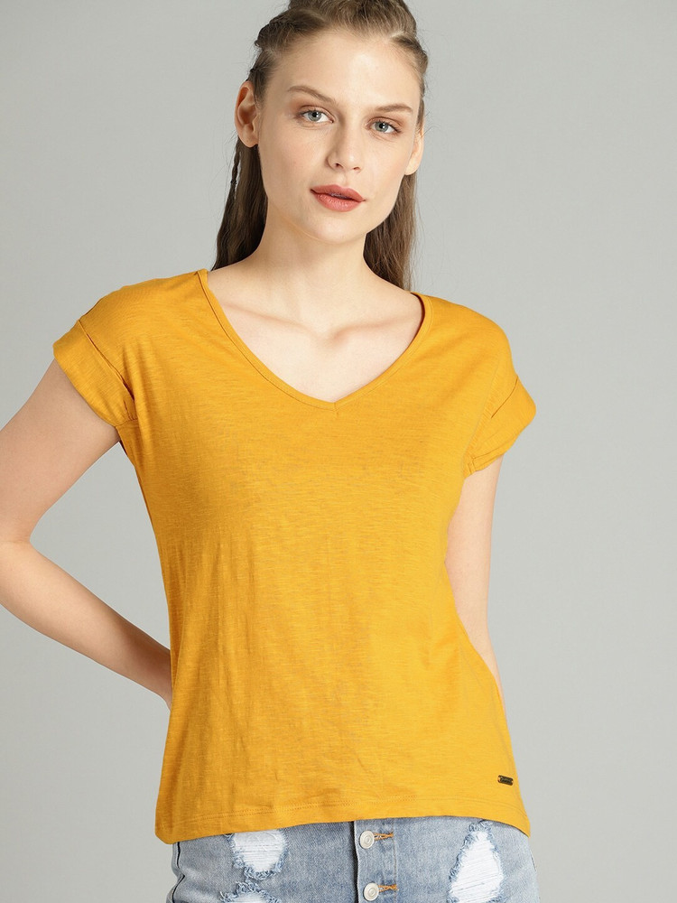 Roadster Solid Women V Neck Yellow T Shirt Buy Roadster Solid
