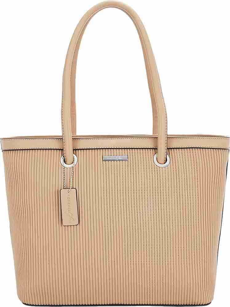 Pantaloons tote bags outlet