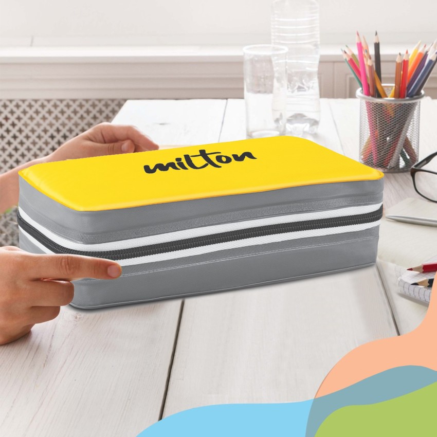 Milton New Brunch Plastic Yellow Lunch Box Of 590 ML To Keep Food Warm For  Hours