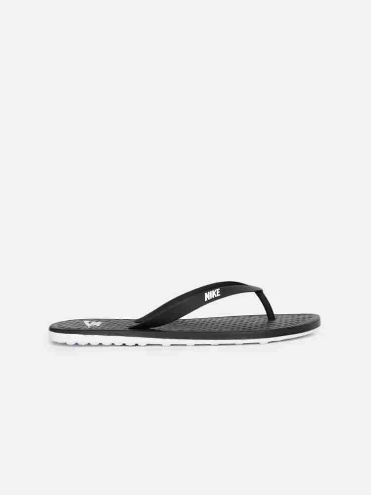 Nike slippers for outlet women black and white