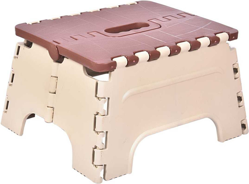 Folding step stool store