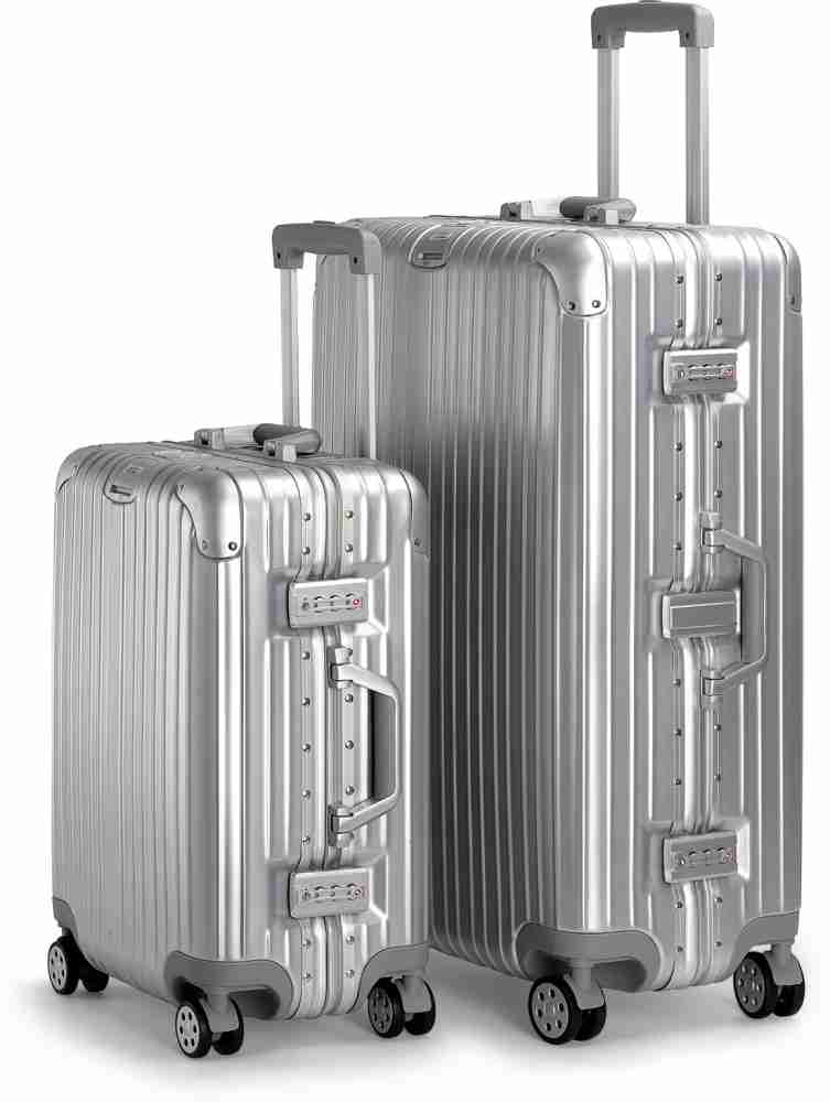 Hardside store zipperless luggage