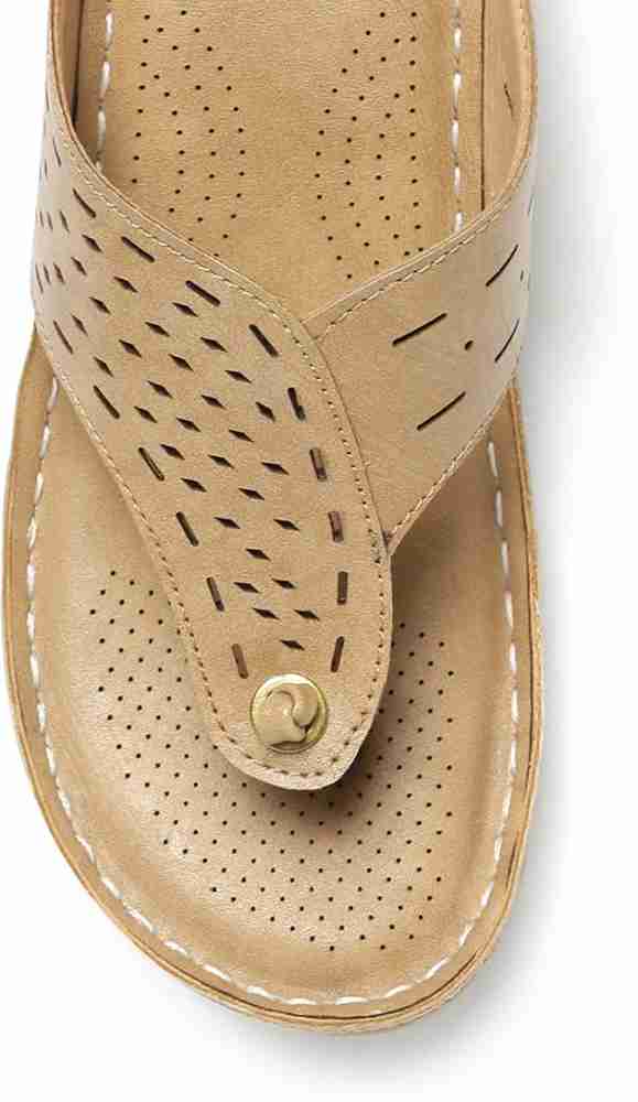 Ladies tan discount leather flip flops