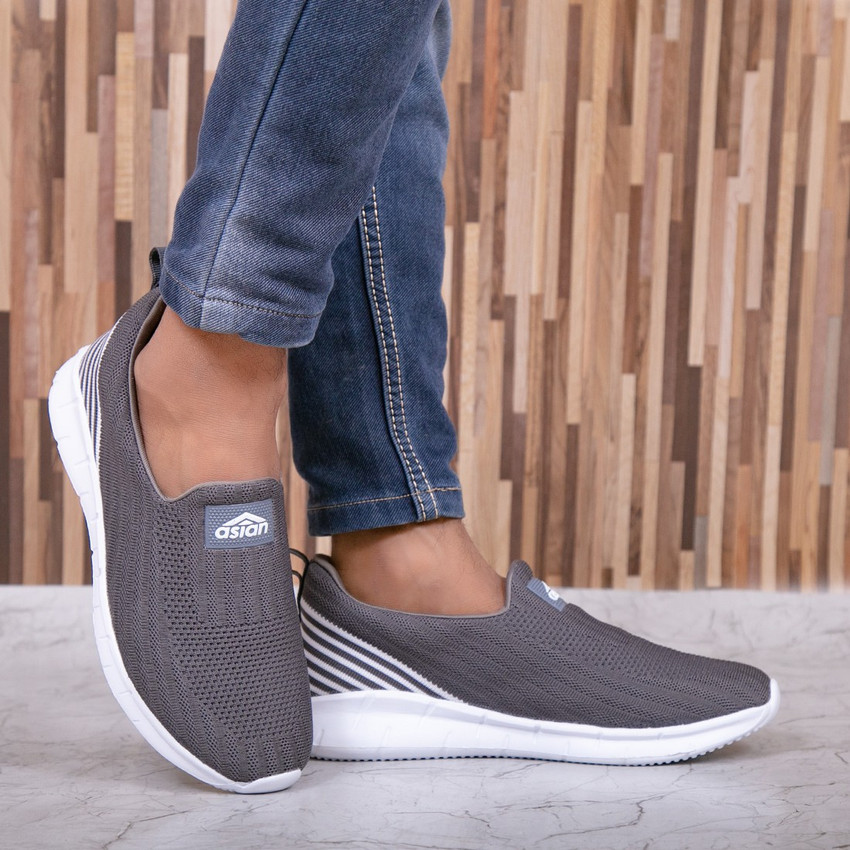 Asian slip outlet on shoes